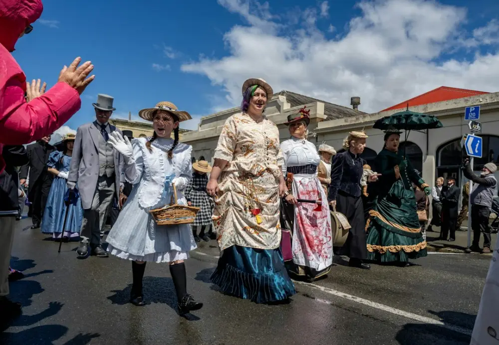 Historical Food Walks: Understanding the Intersection of Food and History